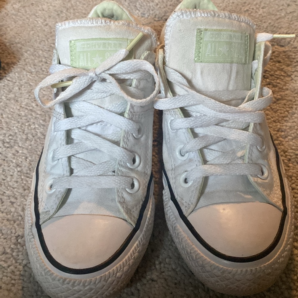 EUC Converse🤍🖤 - Picture 8 of 12